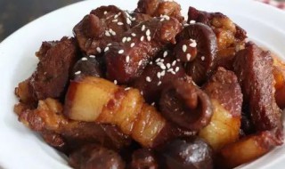 香菇炖肉的家常做法 新鲜香菇炖肉的家常做法