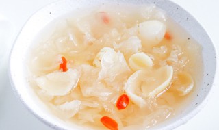 银耳糖水的做法大全（木瓜银耳糖水的做法大全）