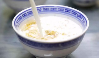 如何制作一碗姜撞奶?（怎么制作姜撞奶）