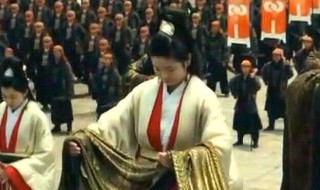 楚河汉界的来历（楚河汉界的来历20字）