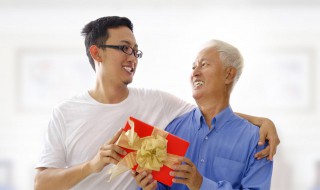 父亲节礼物实用送爸爸（父亲节礼物实用送爸爸妈妈吗）