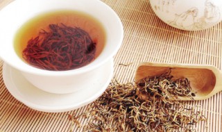茶水怎么清洗（茶水怎么清洗银手镯）