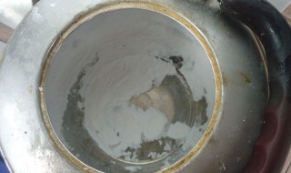 壶里的水垢怎么处理掉（壶里的水垢怎么处理掉视频）