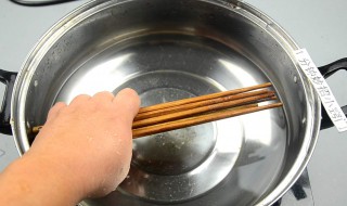 锅盖玻璃发霉怎么处理 锅盖玻璃发霉怎么处理干净