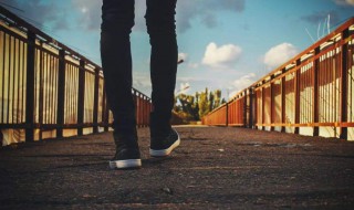 人生低谷期的经历感悟 人生低谷期的经历感悟图片