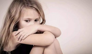 孩子不怎么说话（孩子不怎么说话去医院挂什么科室）