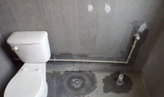 马桶排水管边缘如何做防水 马桶排水扁管