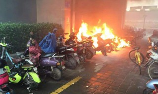 电瓶车楼道充电为什么起火