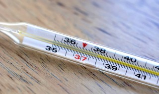 水银体温计怎么使用 水银体温计怎么使用及看法视频