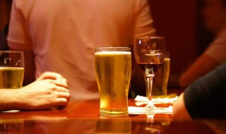 酒后胃不舒服怎么缓解 酒后胃不舒服怎么缓解最快方法吃什么药