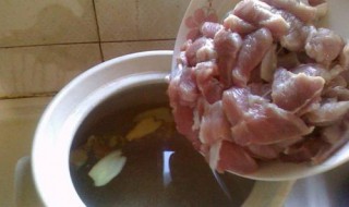 鱼腥草煲瘦肉的功效 青天葵鱼腥草煲瘦肉的功效
