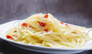 土豆和什么炒好吃（土豆和什么炒好吃有营养）