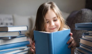 带水的字女孩名字好听（带水的字女孩名字好听的有哪些）