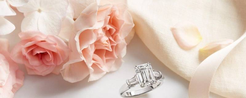 订婚卡片内容怎么写 订婚卡片内容怎么写图片