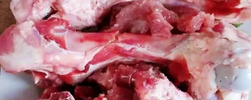 猪棒骨怎么炖好吃 猪棒骨怎么炖好吃蘑菇