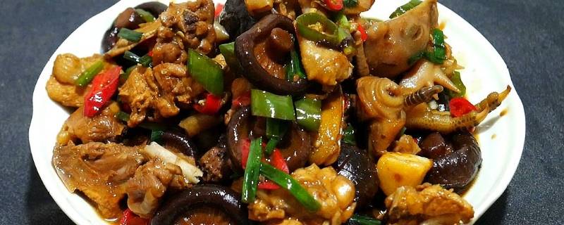 鸡腿蘑菇怎么炒好吃（鸡腿蘑菇怎么炒好吃视频）