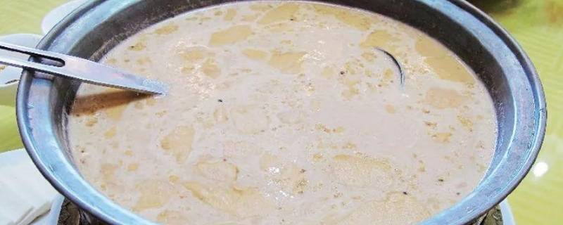 内蒙古奶茶怎么熬制（内蒙古奶茶怎么熬制才好喝）
