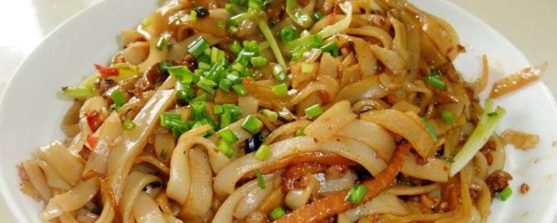 路边摊炒河粉怎么做的（路边摊炒河粉怎么做的视频）