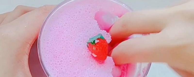 衣服上的水晶泥干了怎么去除 干在衣服上的水晶泥怎么去除