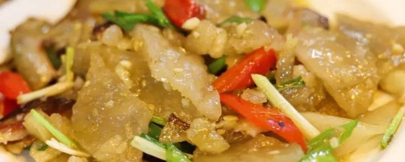 腊肉炒糍粑怎么做（腊肉炒糍粑图片）