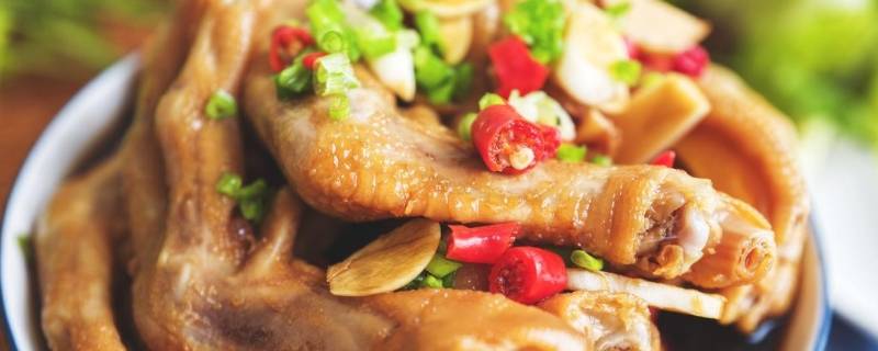 鸭爪怎么泡才好吃（鸭爪怎么泡才好吃呢）
