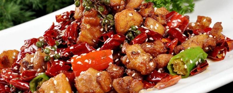 辣子鸡怎么炒才嫩（辣子鸡怎么炒才嫩好吃）