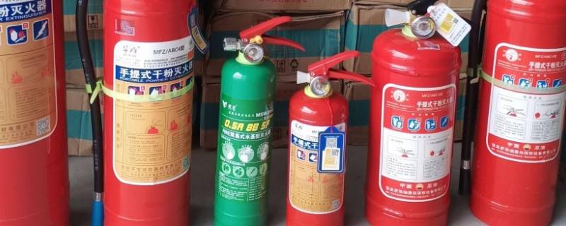 二氧化碳灭火器几年检测一次（二氧化碳灭火器多少年一检）