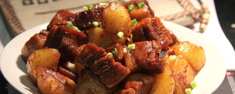 土豆怎么烧好吃（土豆丝怎么炒才好吃）