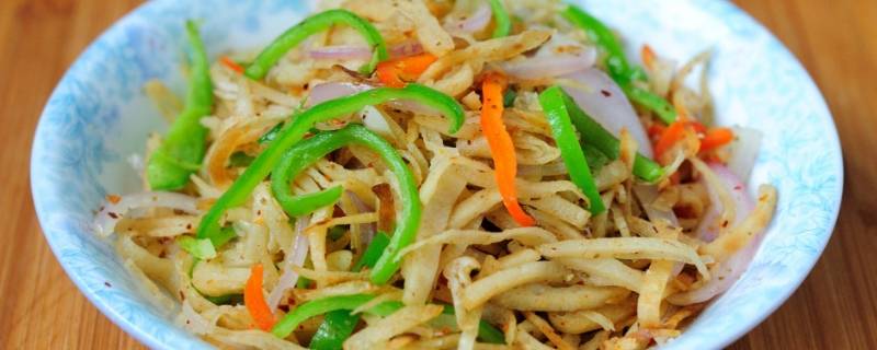 豆芽炒饼丝怎么炒才好吃（豆芽炒饼丝怎么炒才好吃窍门）