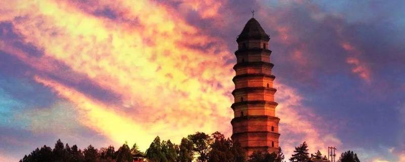 宝塔山象征什么精神（宝塔山象征什么精神和精神）