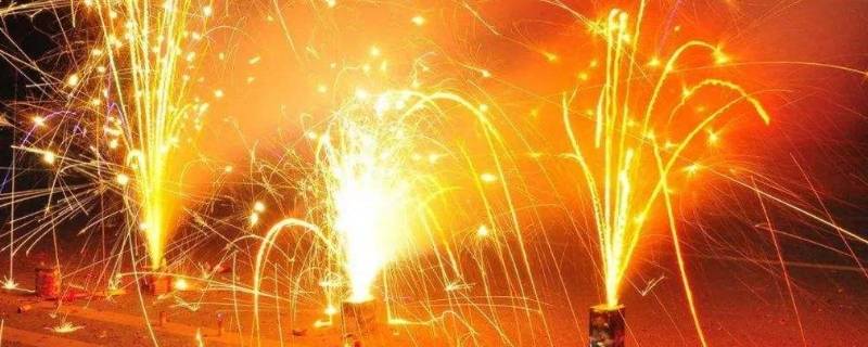 观看烟花爆竹的距离是多少米 观看烟花爆竹至少离多少米远