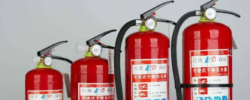 扑灭电气火灾应该选用什么灭火器（扑灭电气火灾应该选用什么灭火器材）