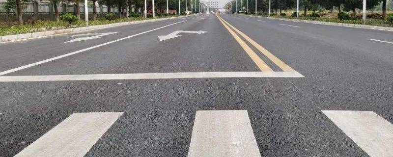 柏油路和水泥路哪个成本高 柏油路和水泥路哪个好
