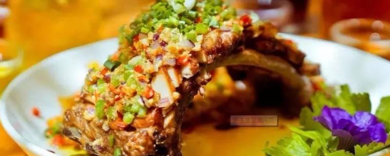 丽江美食（丽江美食一条街在哪里）