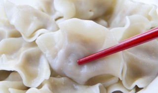 冰冻的饺子煮多久才熟（冰冻的饺子煮多久才熟了）