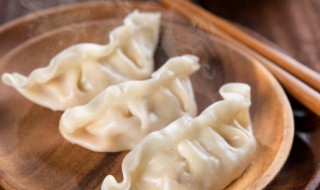 烤饺子一般需要多少火力多长时间（烤饺子一般需要多少火力多长时间能烤熟）