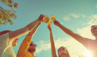 啤酒能放冰箱冷藏吗 啤酒能放冰箱冷藏吗?