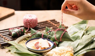 粽子叶煮好之后两头需要剪掉吗（粽子叶煮好了立刻捞出吗）